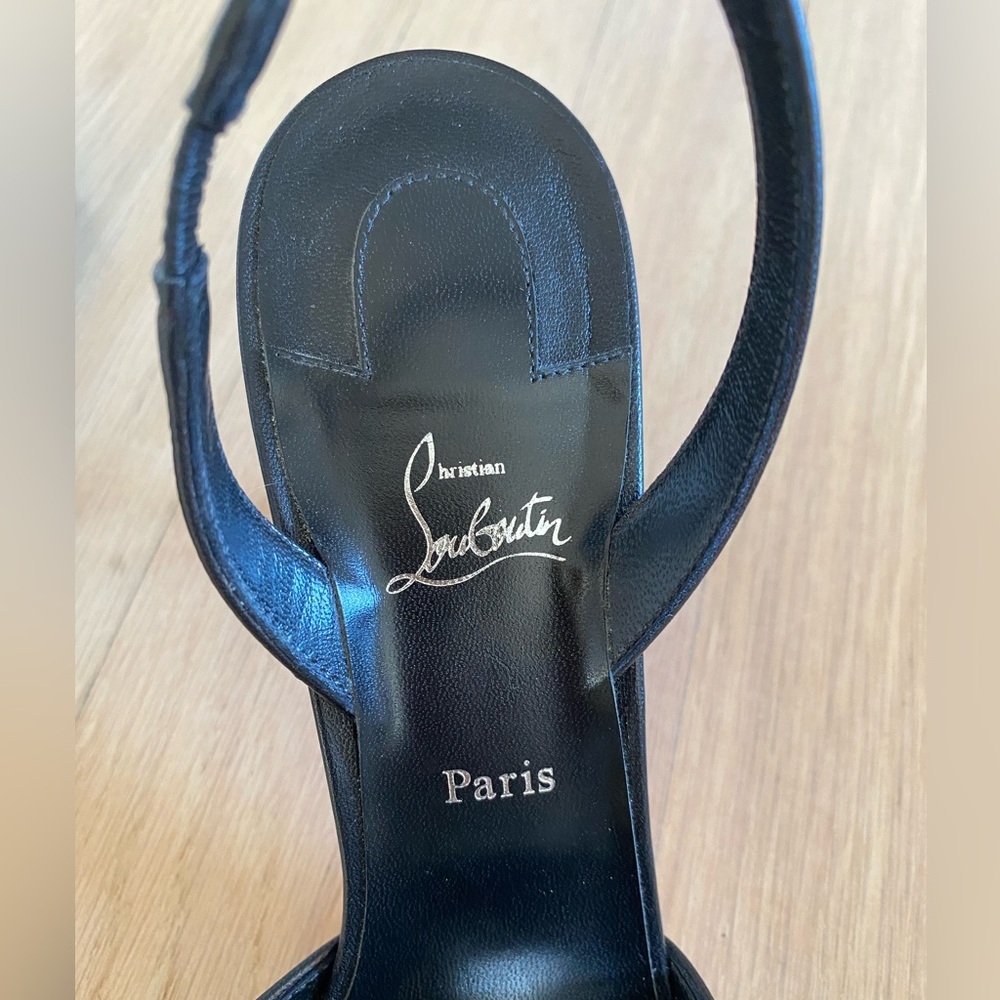 Christian Louboutin Elegant Black Slingback Heels - Picture 4 of 5